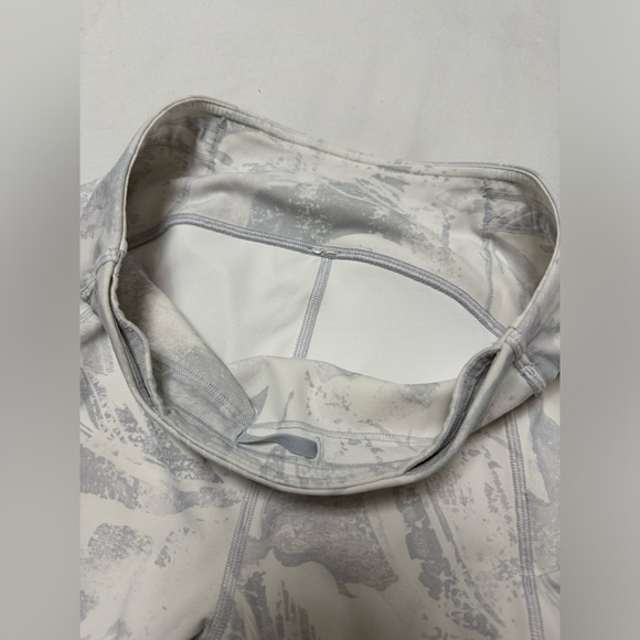 Lululemon Speed Up Crop *21" - Picture 6 of 10